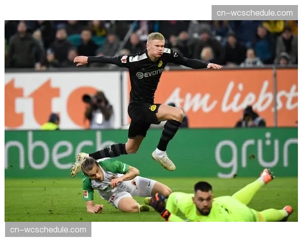 兰斯19岁小将杜库雷打入职业生涯处子球 兰斯19岁小将杜库雷打入职业生涯处子球