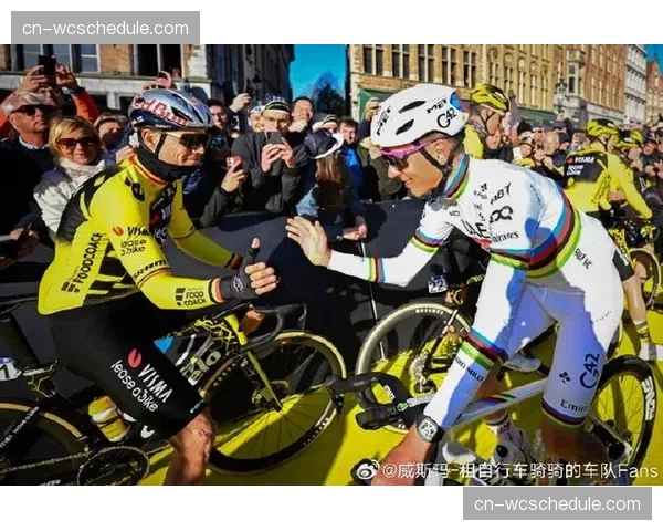 环弗兰德斯:比赛早期发生大规模连环摔车,波及超过二十名车手 环弗兰德斯:比赛早期发生大规模连环摔车,波及超过二十名车手