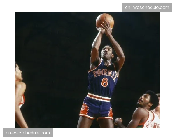 通讯:菲尼克斯水星队2025赛季失利总结,重建之路在何方? 通讯:菲尼克斯水星队2025赛季失利总结,重建之路在何方?