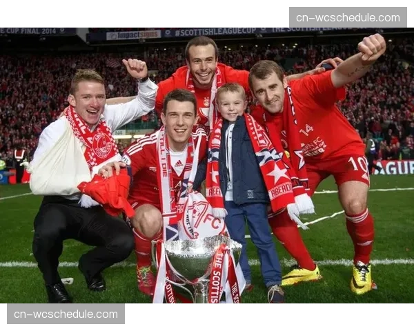 从濒临降级到欧战区:吉罗纳主帅米歇尔续约至2028年的幕后故事